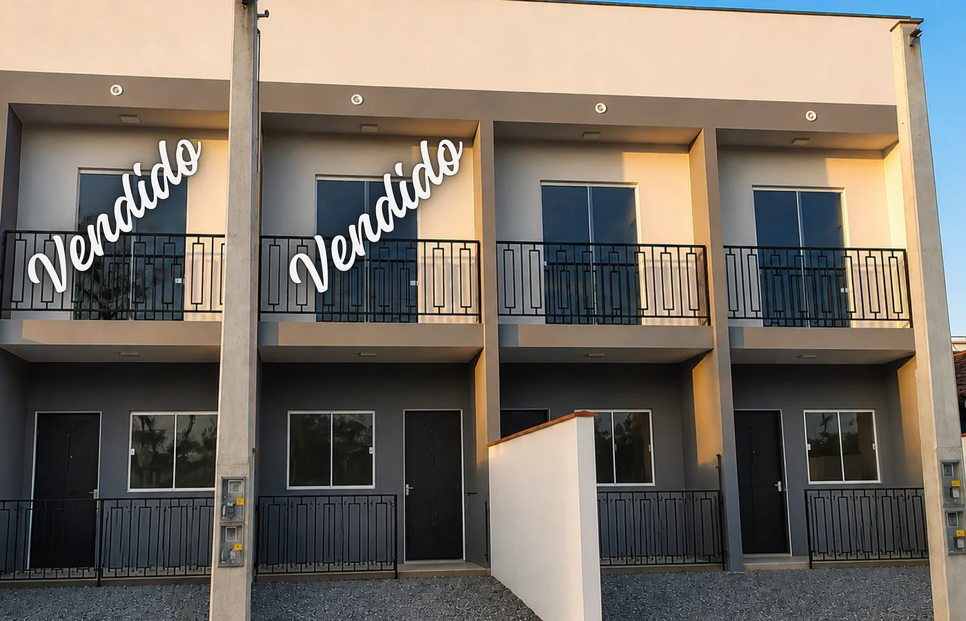 CASA GEMINADA DE 72M² À VENDA EM ARAQUARI  (FINANCIAVEL)