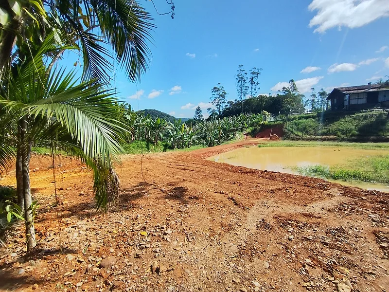 Terreno rural com 3.200m² – Lagoa + Nascente – Ilhota/SC – Braço do Baú