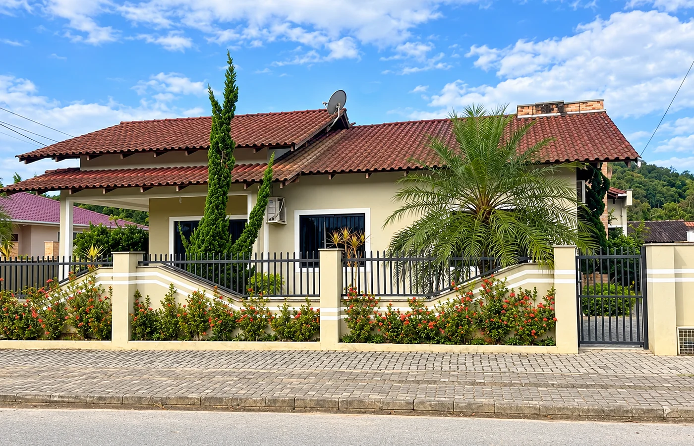 IMOVEL  (ALTO PADRÃO)  EM LUIZ ALVES/SC PROXIMO AO CENTRO DA CIDADE
