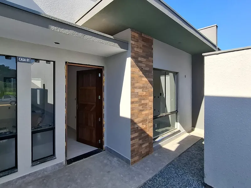 CASA 01– PRONTA PARA MORAR!  EM ITAJUBA – BARRA VELHA/SC