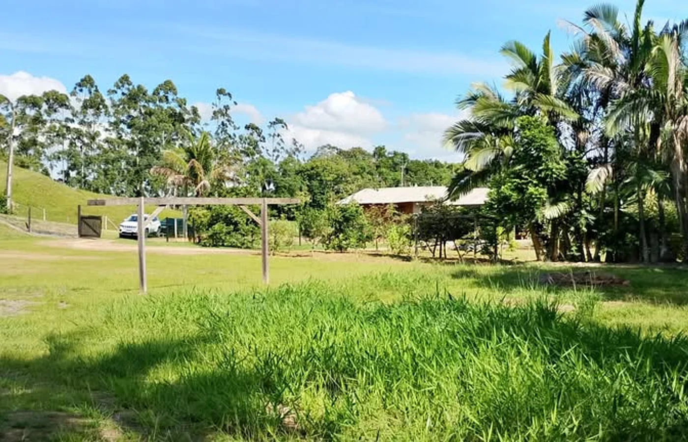 CHÁCARA DE 3.800m² COM CASA, POMAR E ESPAÇO DE FESTA
